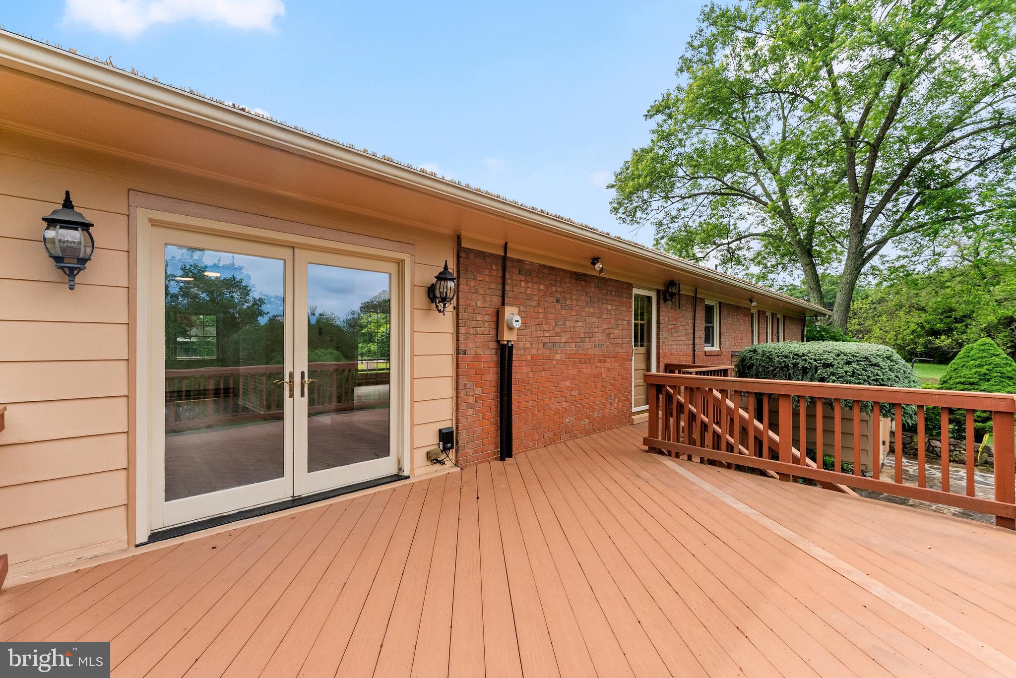 9706 SIGNAL COURT