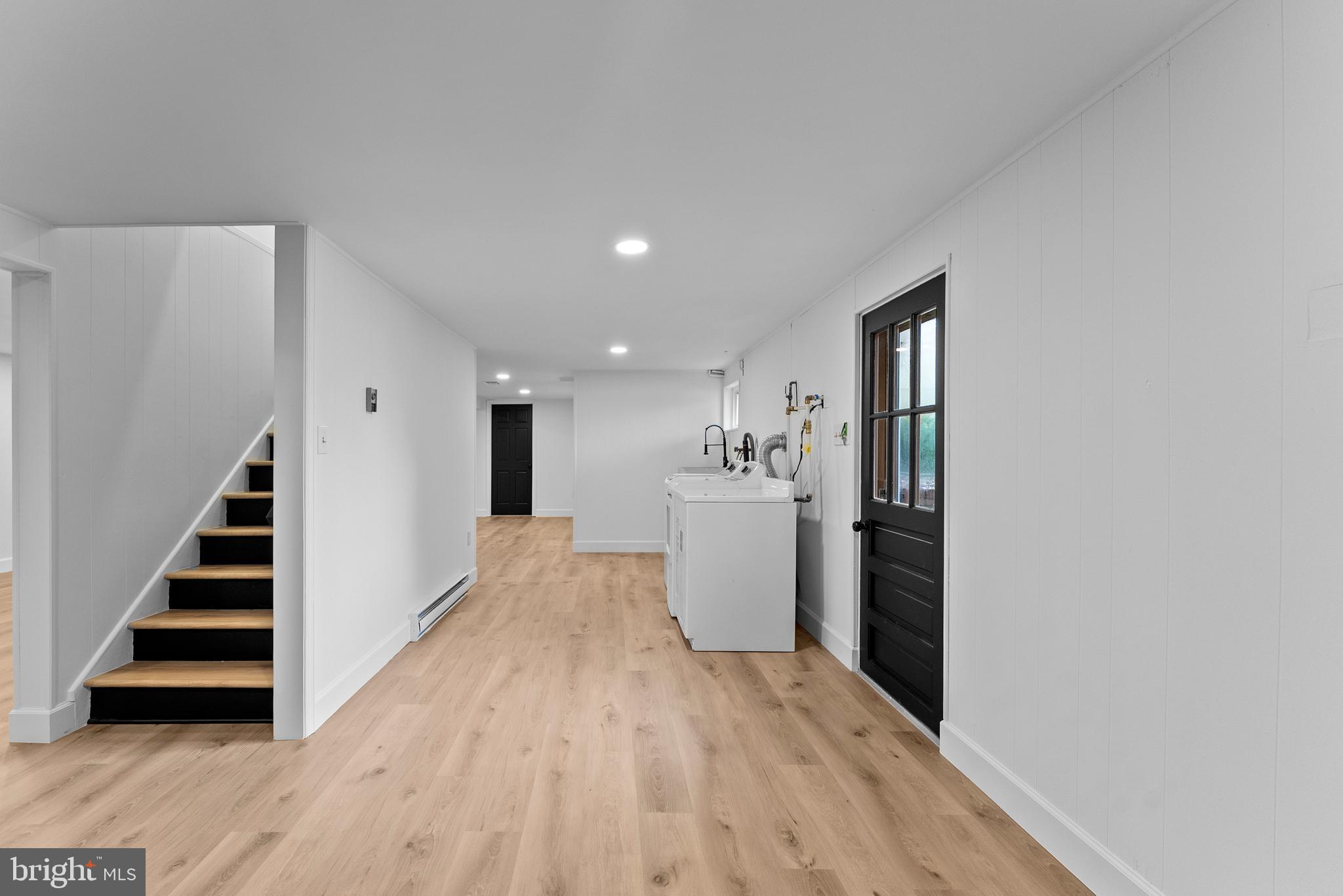 9706 SIGNAL COURT