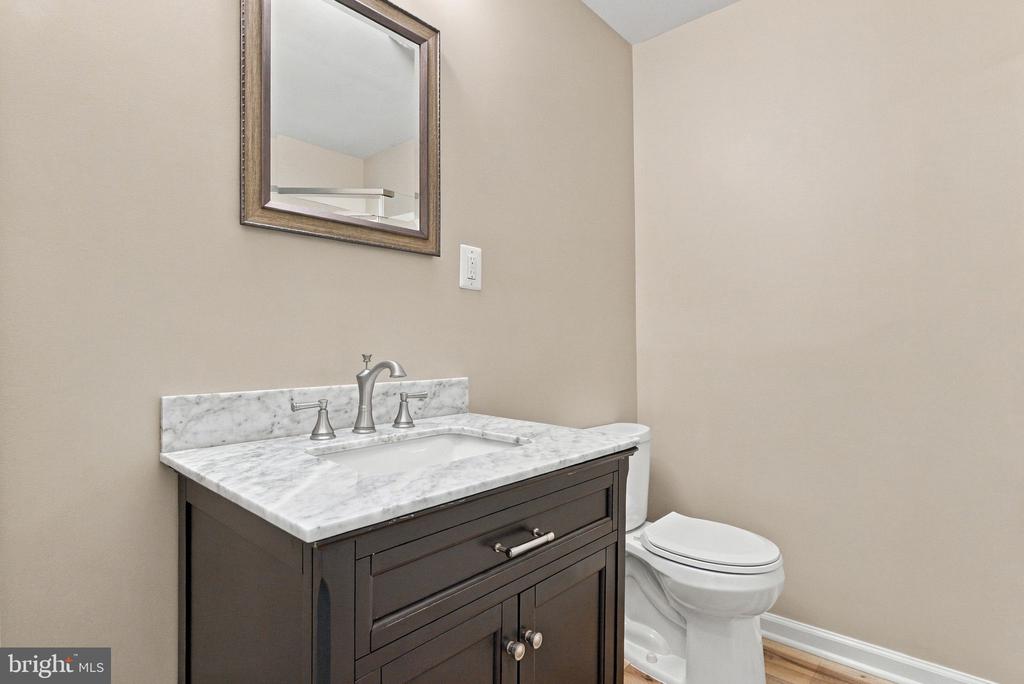 10080 GREENWICH WOOD DRIVE