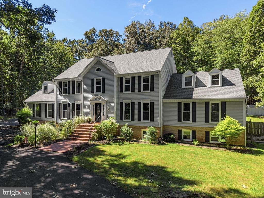 10080 GREENWICH WOOD DRIVE
