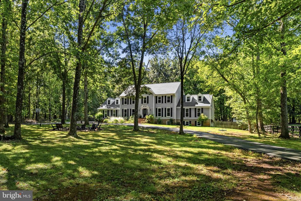10080 GREENWICH WOOD DRIVE