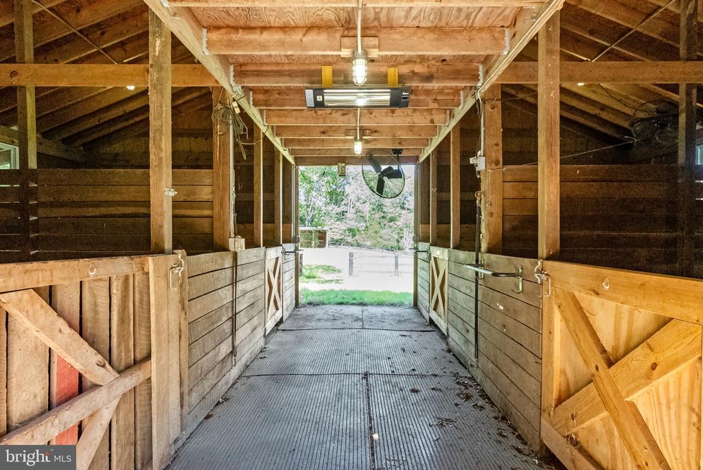 10080 GREENWICH WOOD DRIVE