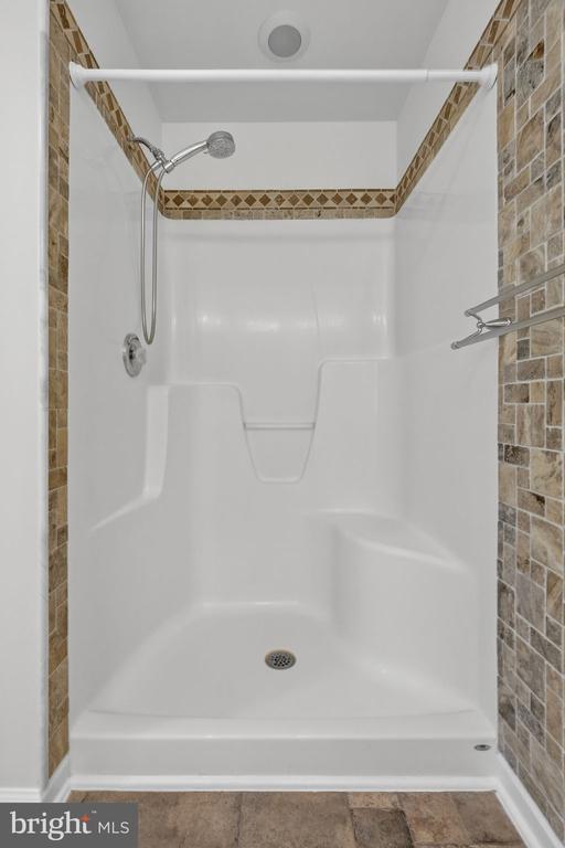 850 TIMBERLAND MANOR