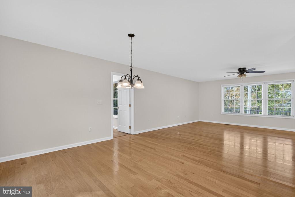 850 TIMBERLAND MANOR