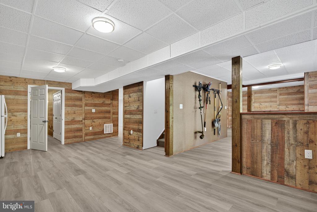 850 TIMBERLAND MANOR