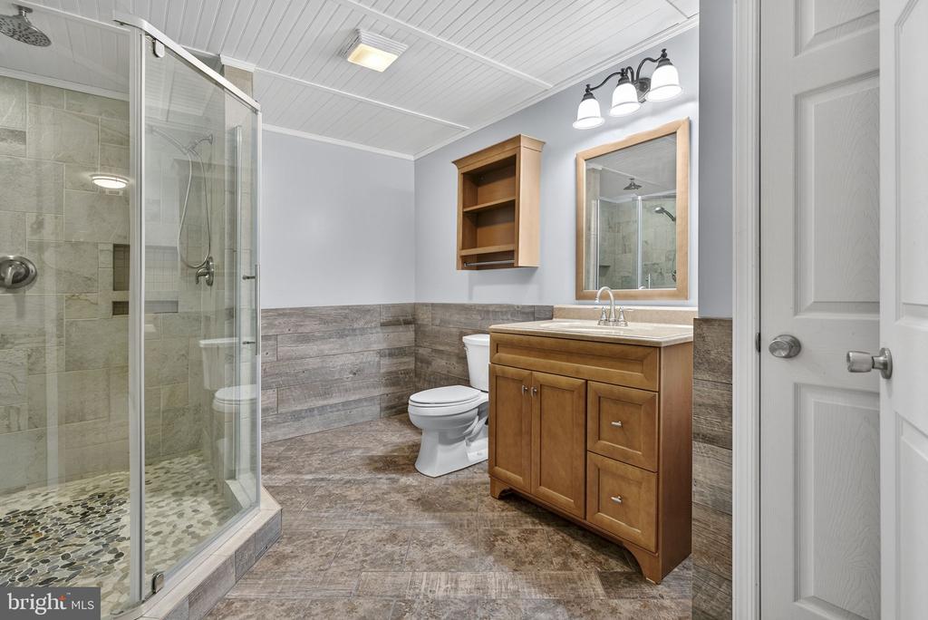 850 TIMBERLAND MANOR