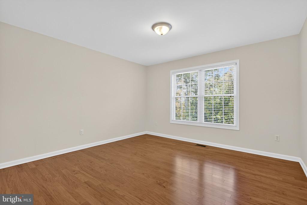 850 TIMBERLAND MANOR