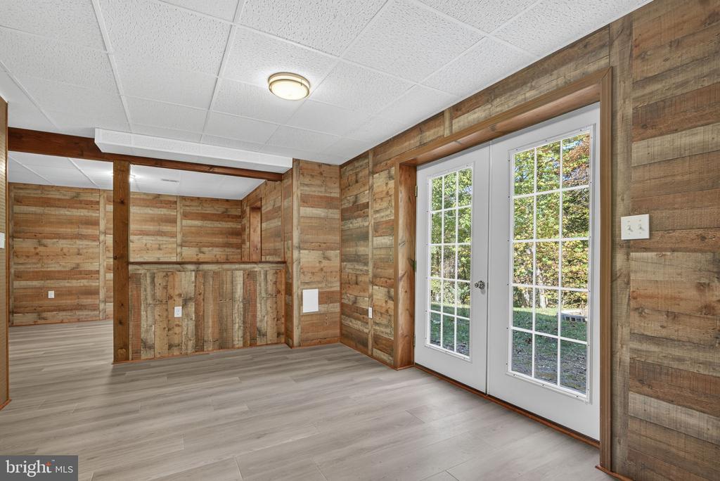 850 TIMBERLAND MANOR