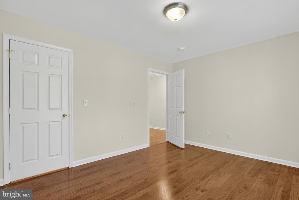 850 TIMBERLAND MANOR
