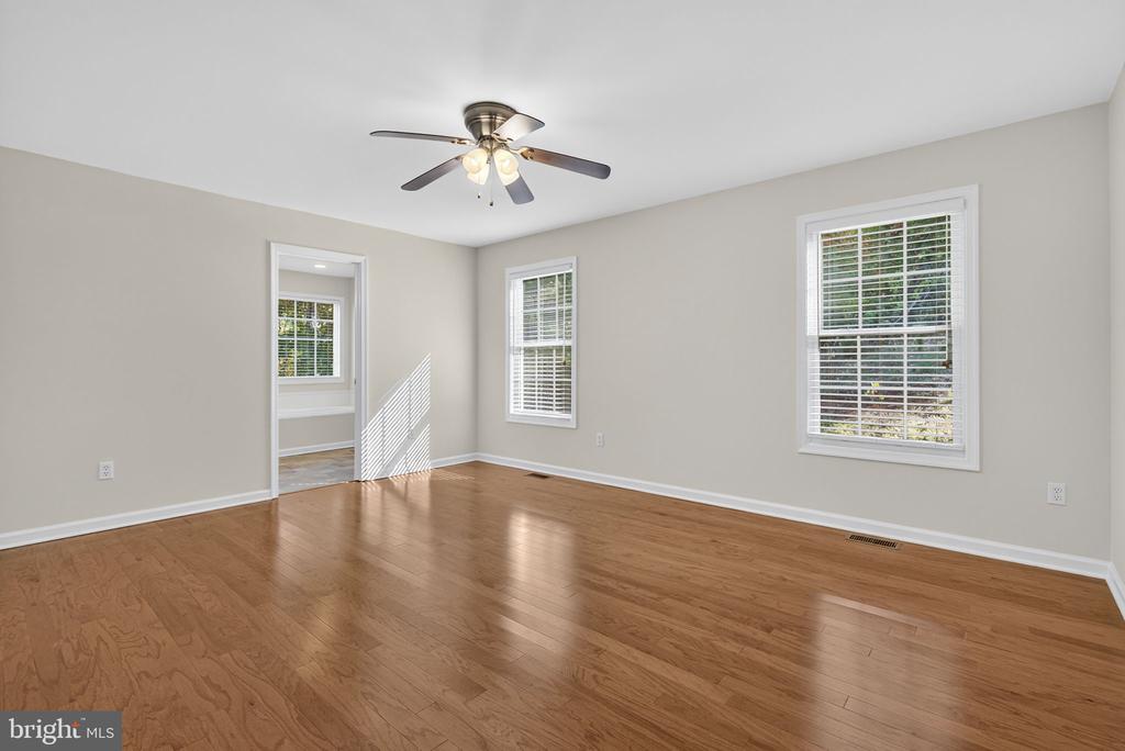 850 TIMBERLAND MANOR