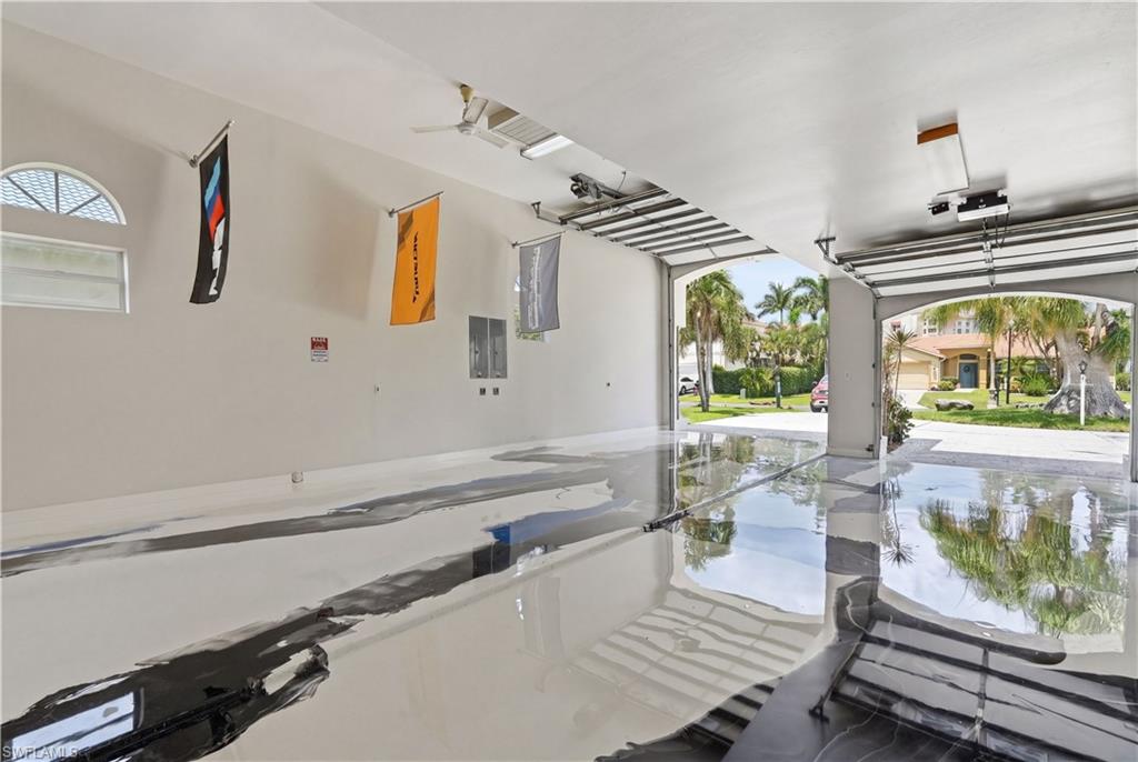 14871 Laguna DR