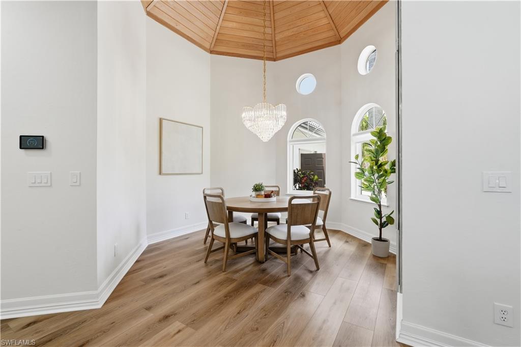 14871 Laguna DR