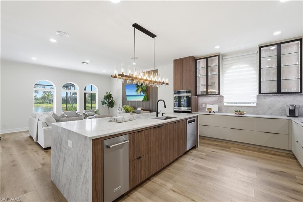14871 Laguna DR