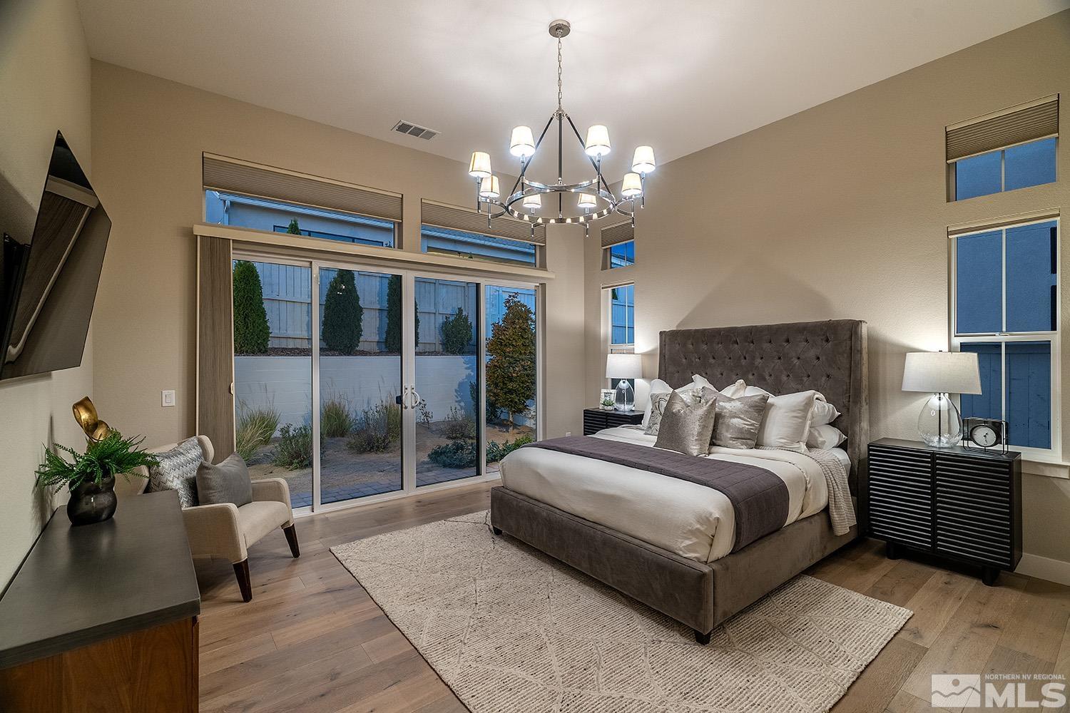6111 S Pleasant Oak Trail