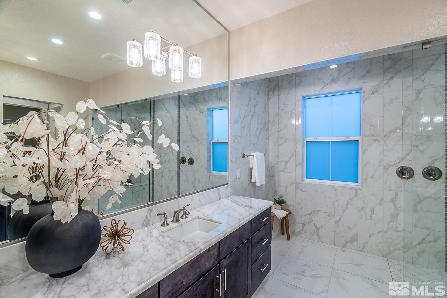 6111 S Pleasant Oak Trail