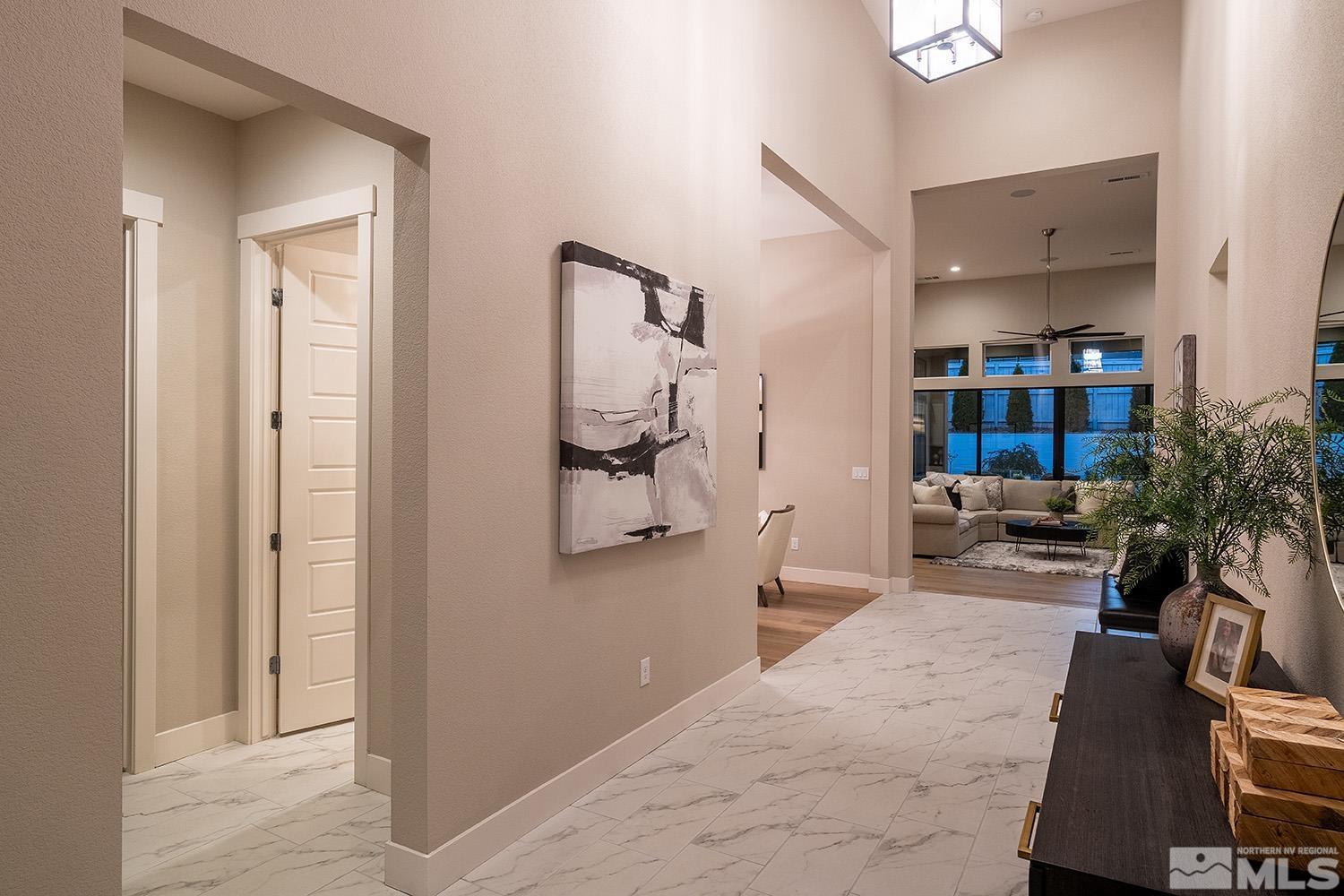 6111 S Pleasant Oak Trail