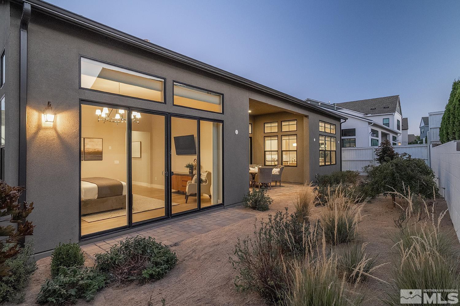 6111 S Pleasant Oak Trail