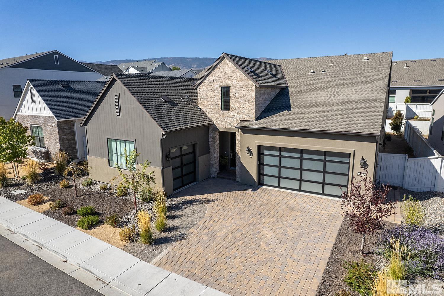 6111 S Pleasant Oak Trail