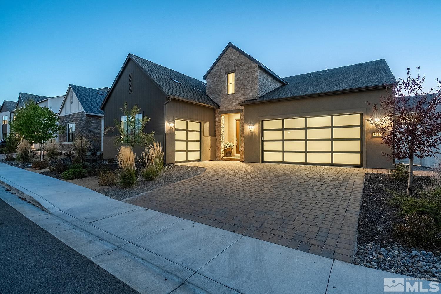 6111 S Pleasant Oak Trail