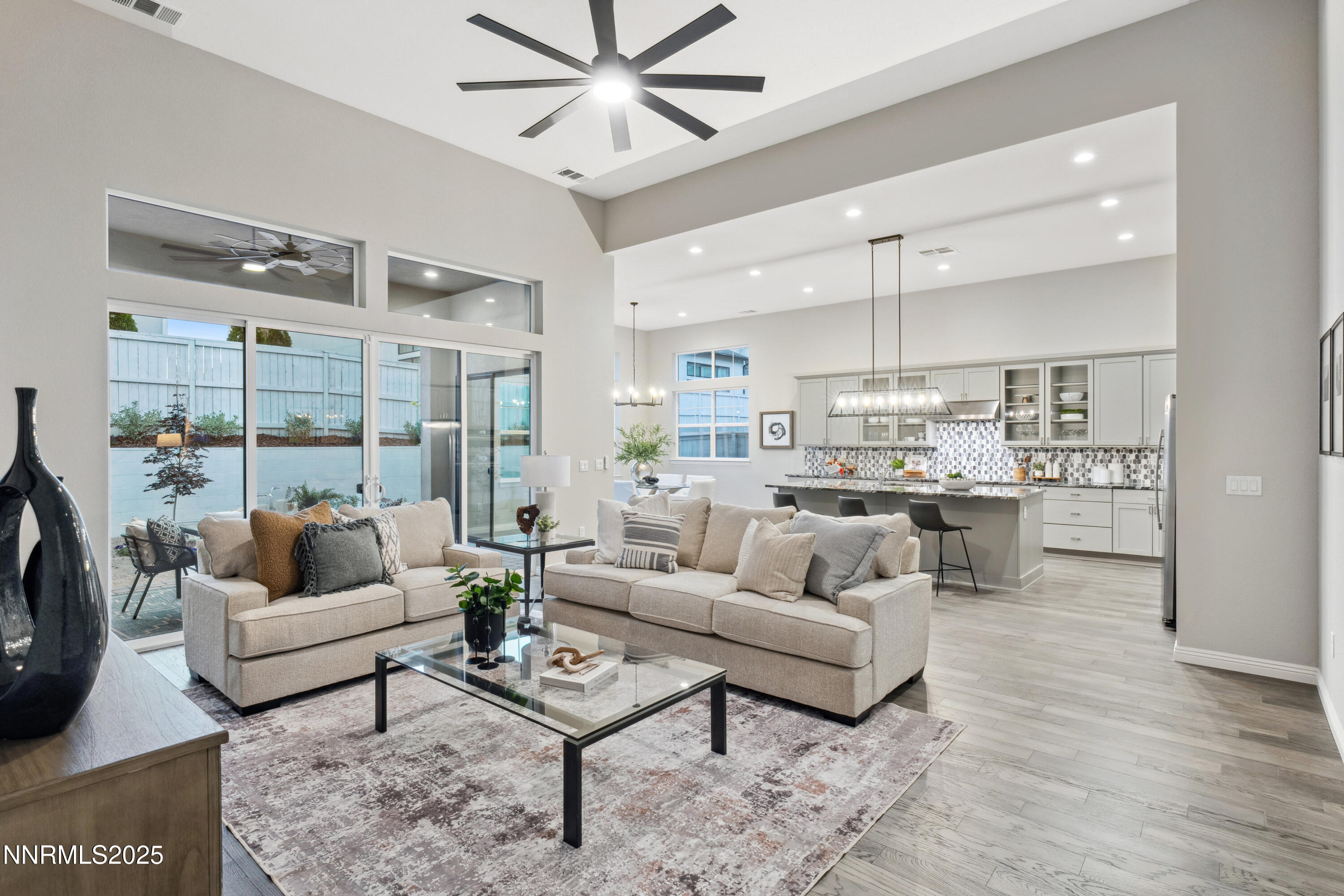 6109 S Pleasant Oak Trail