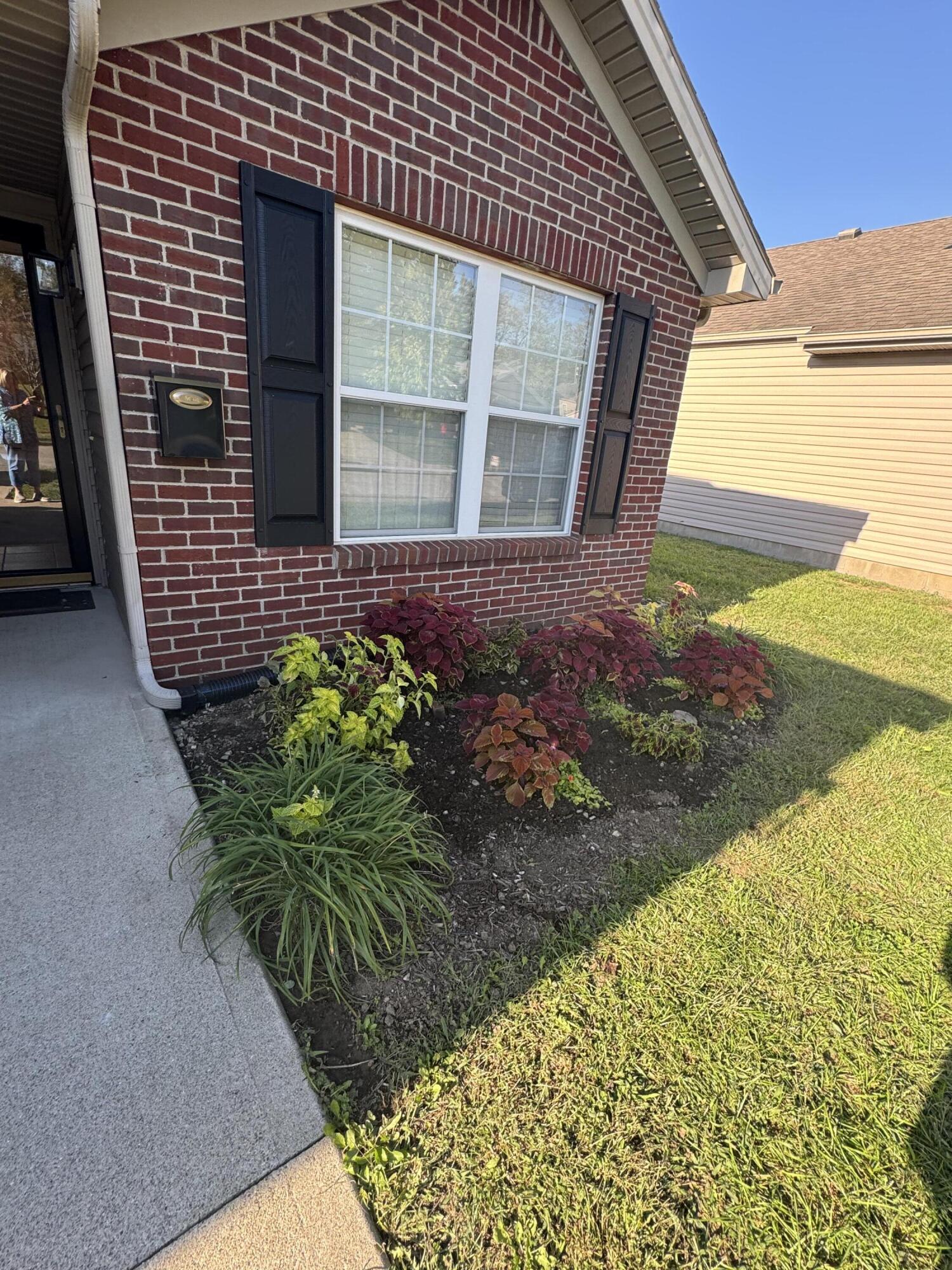 242 Baybrook Circle