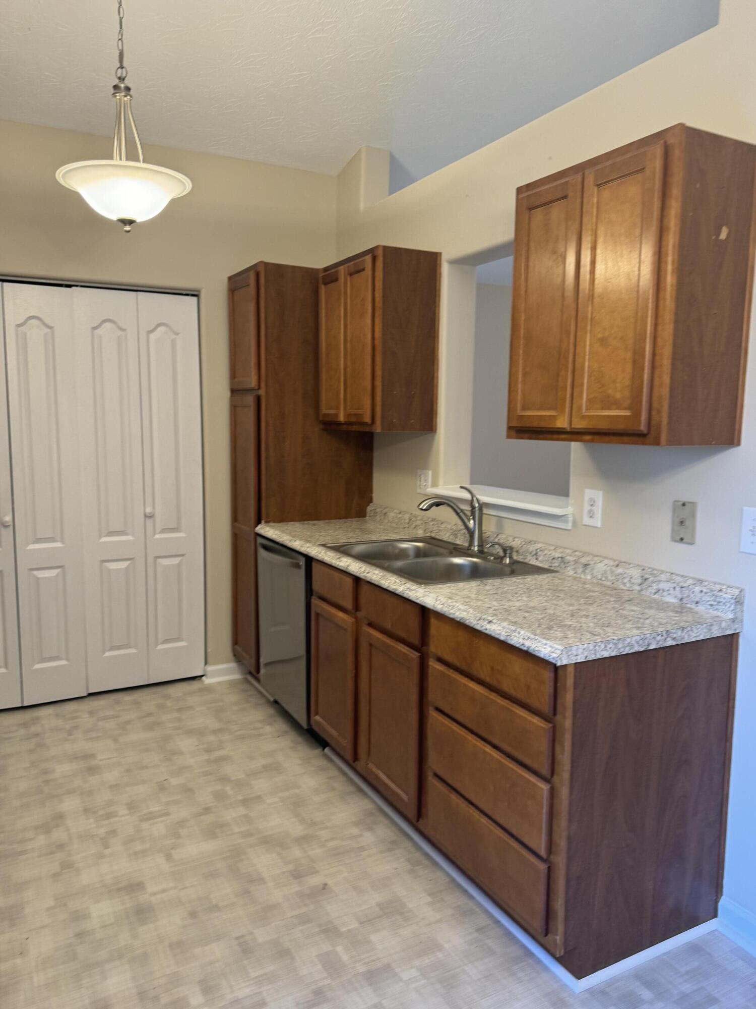 242 Baybrook Circle