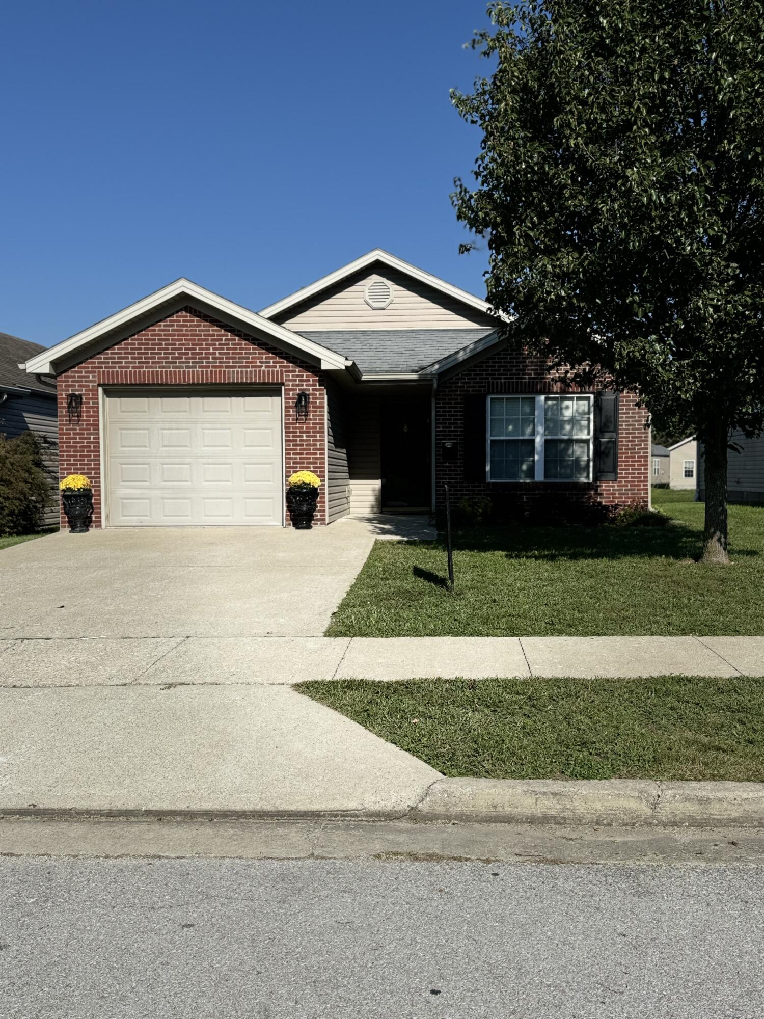 242 Baybrook Circle