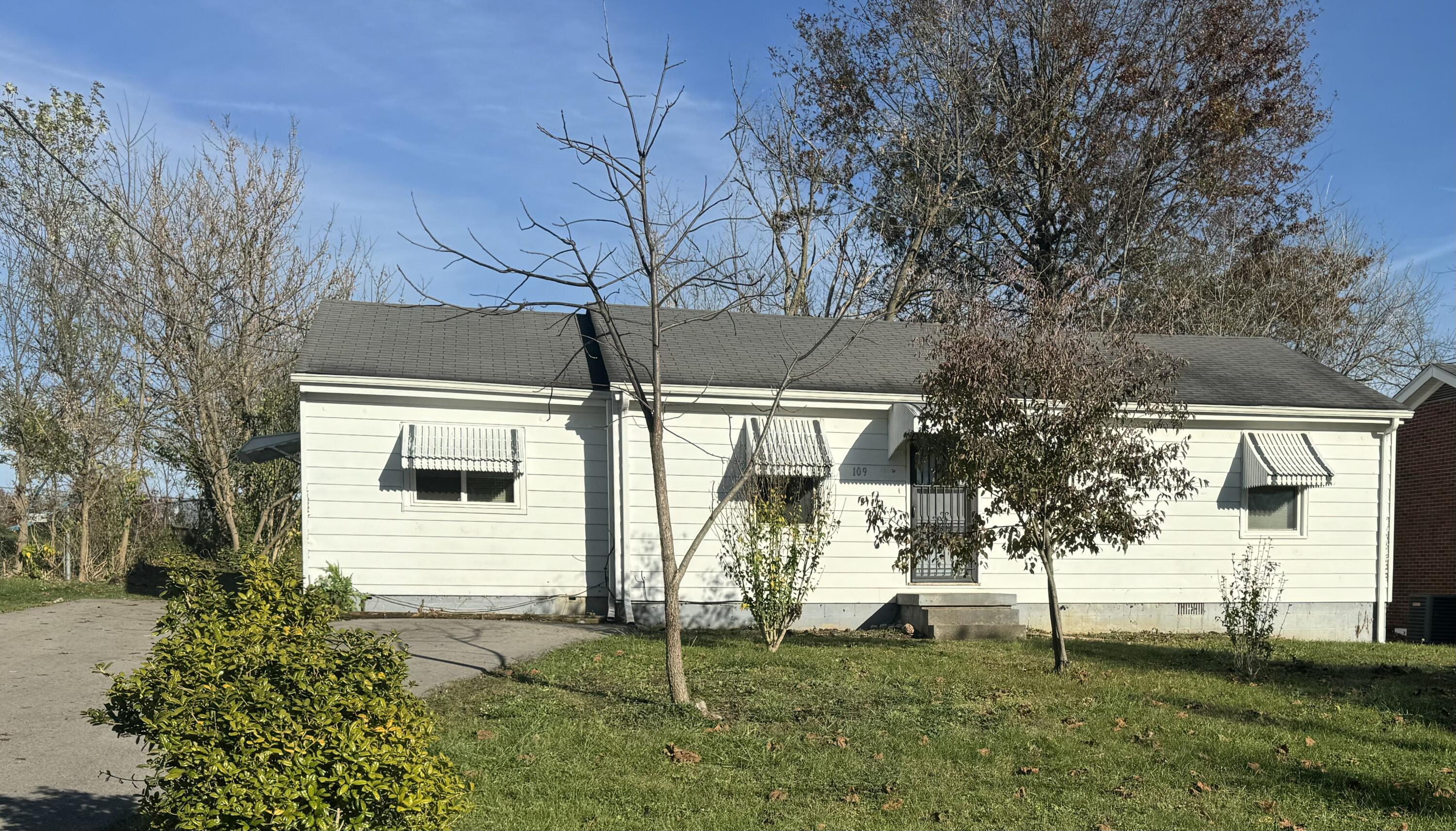 109 Debbie Avenue