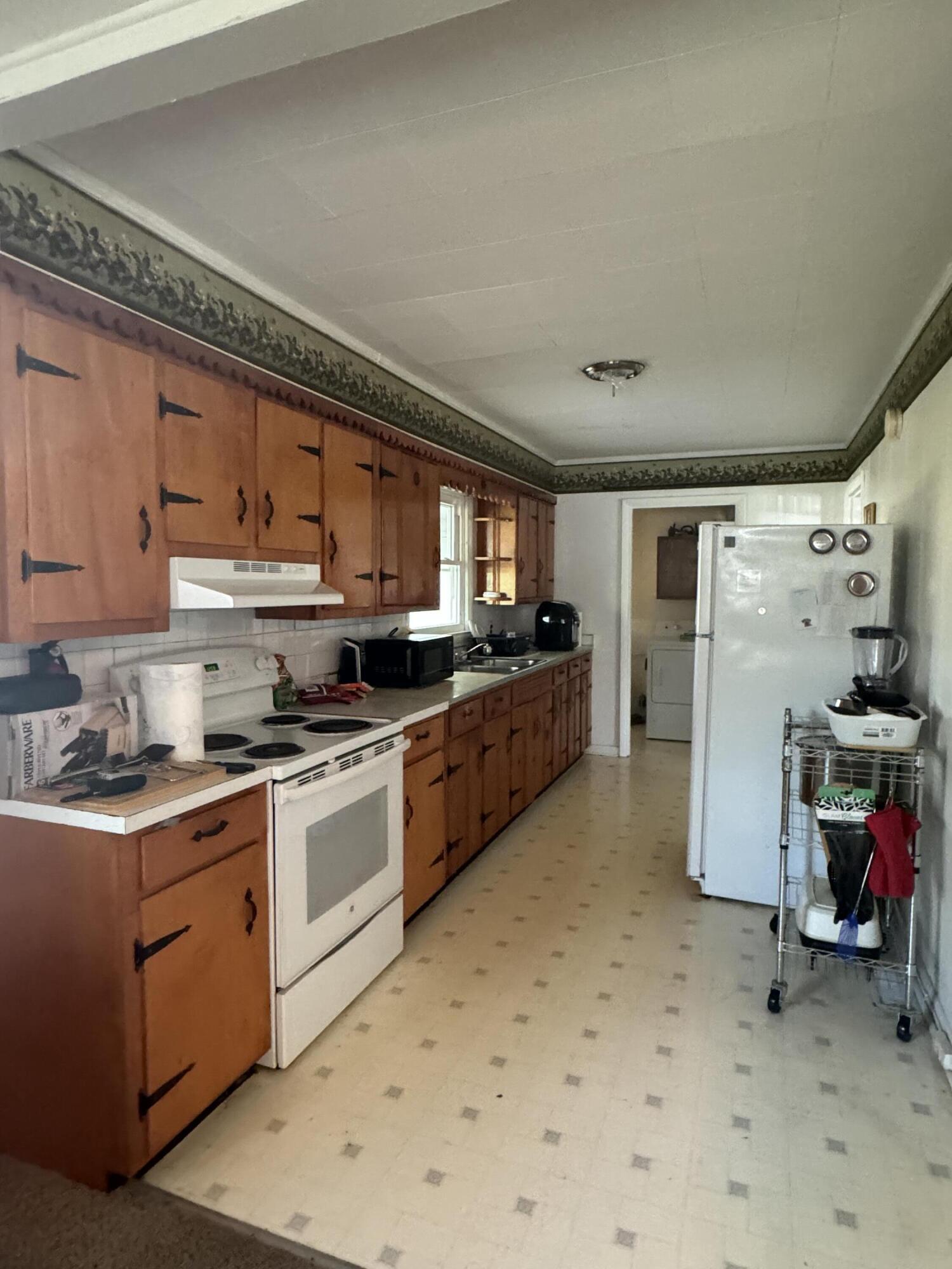 109 Debbie Avenue