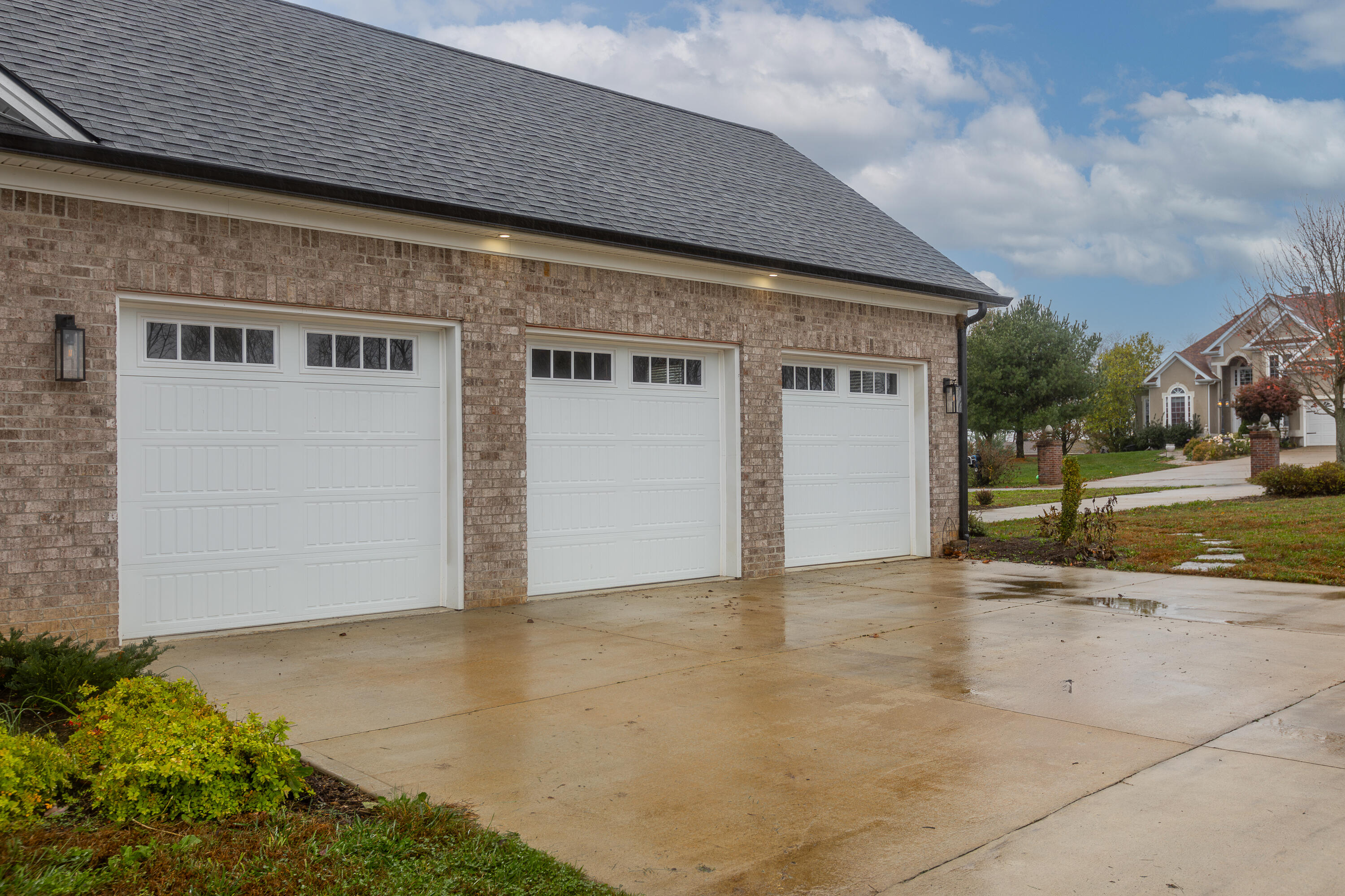 461 Woodridge Drive