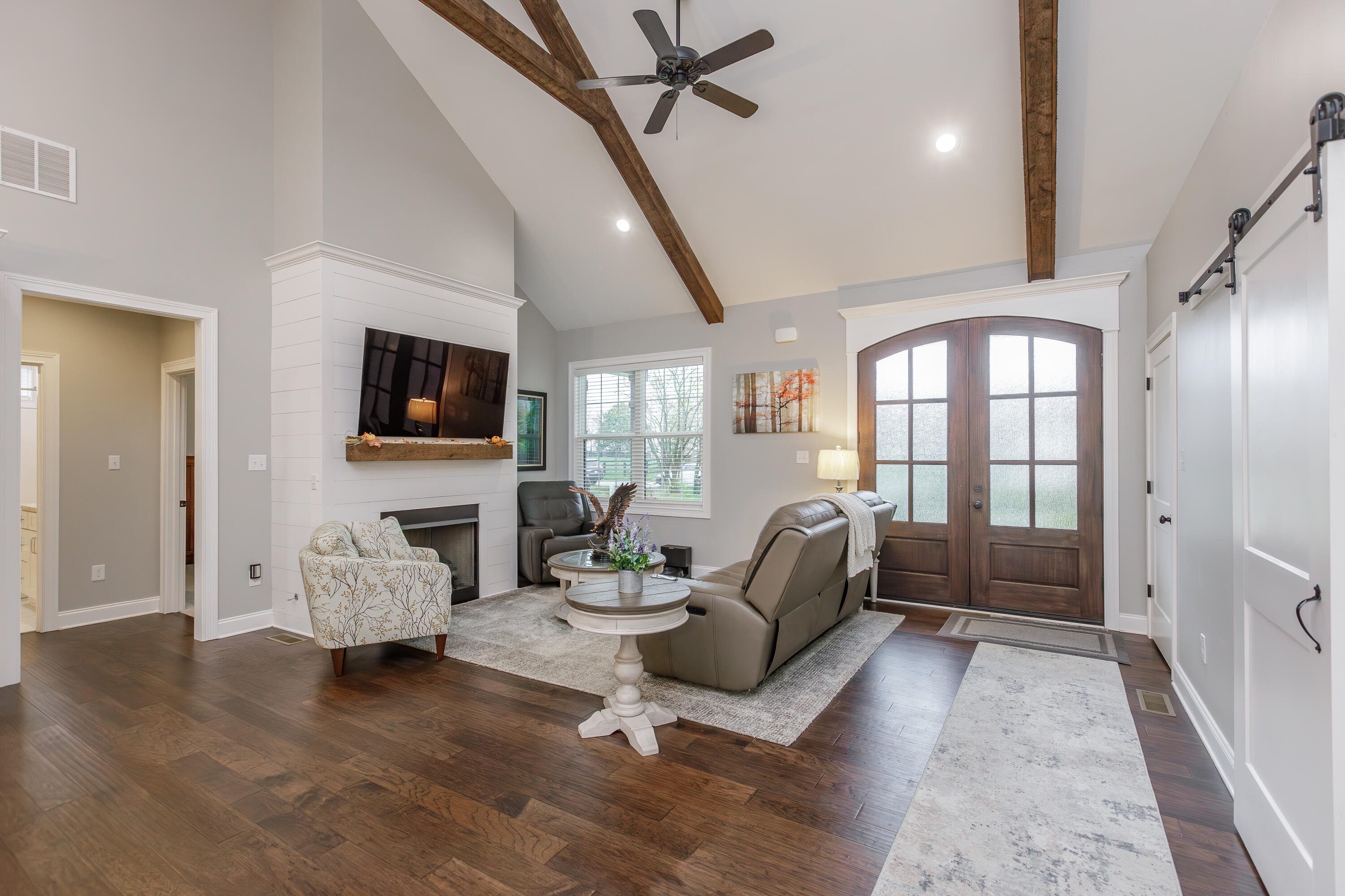 461 Woodridge Drive