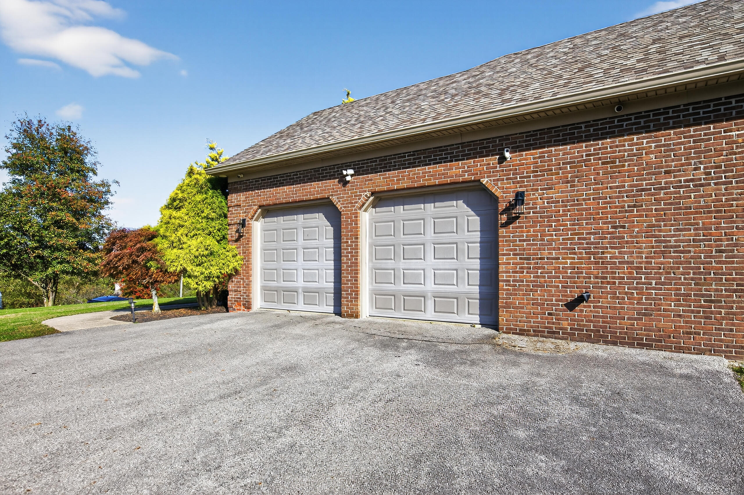 836 N Homestead Lane