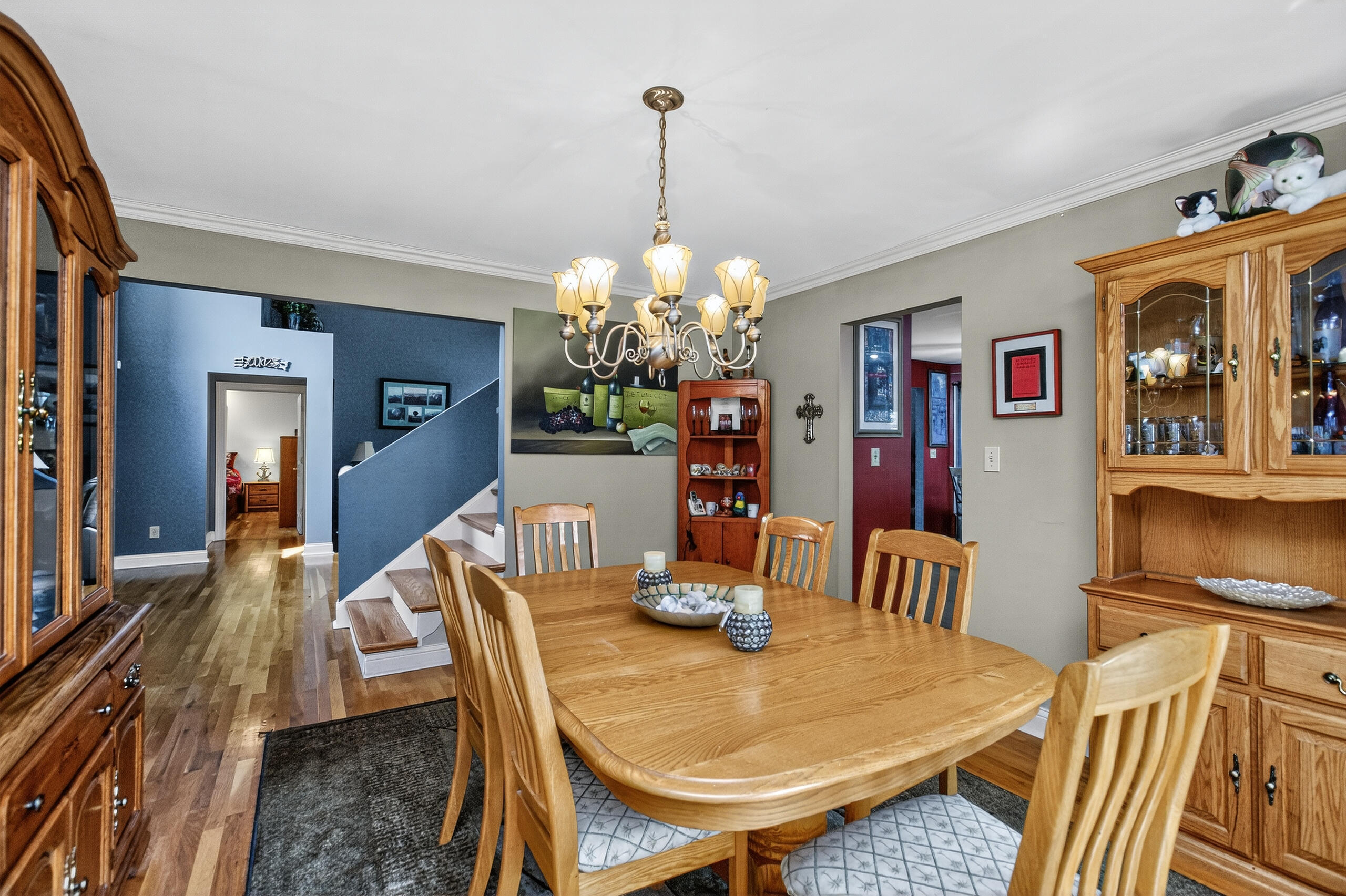 221 N Homestead Lane