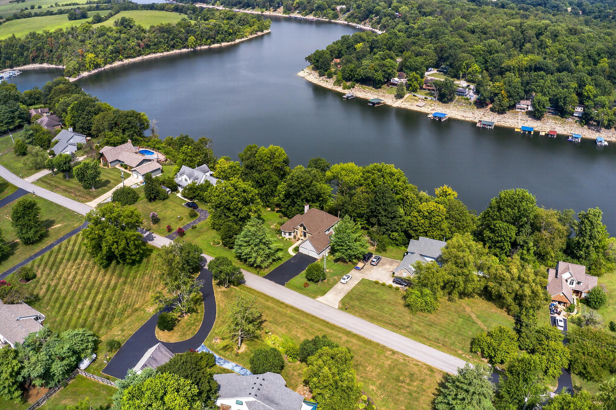 221 N Homestead Lane