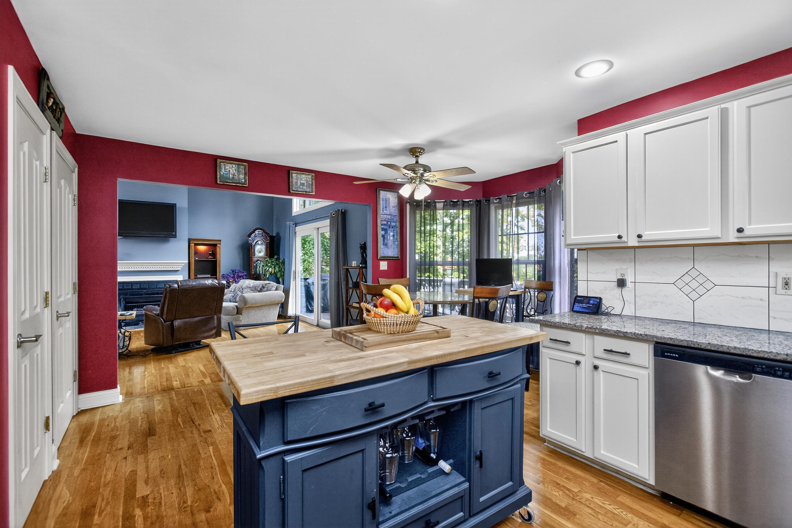 221 N Homestead Lane