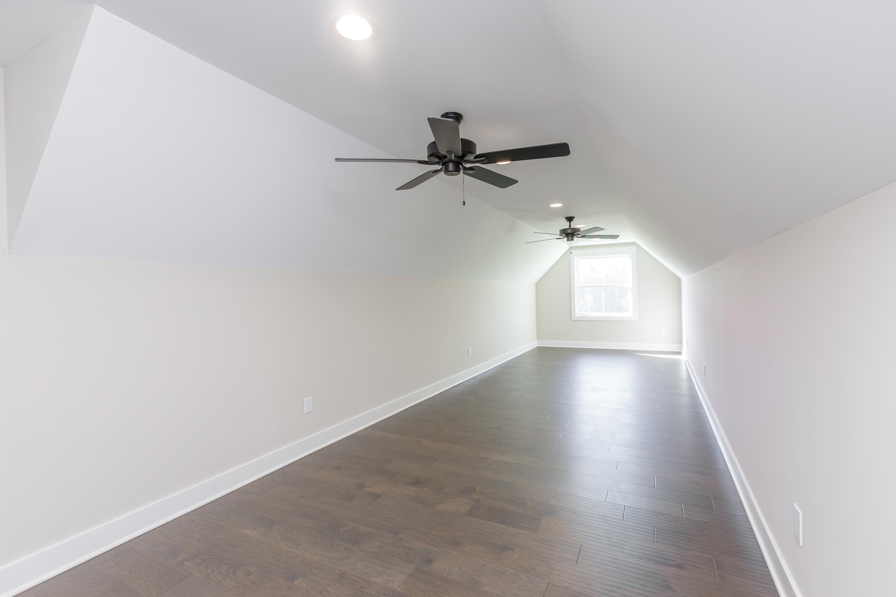 635 Lakeside Drive