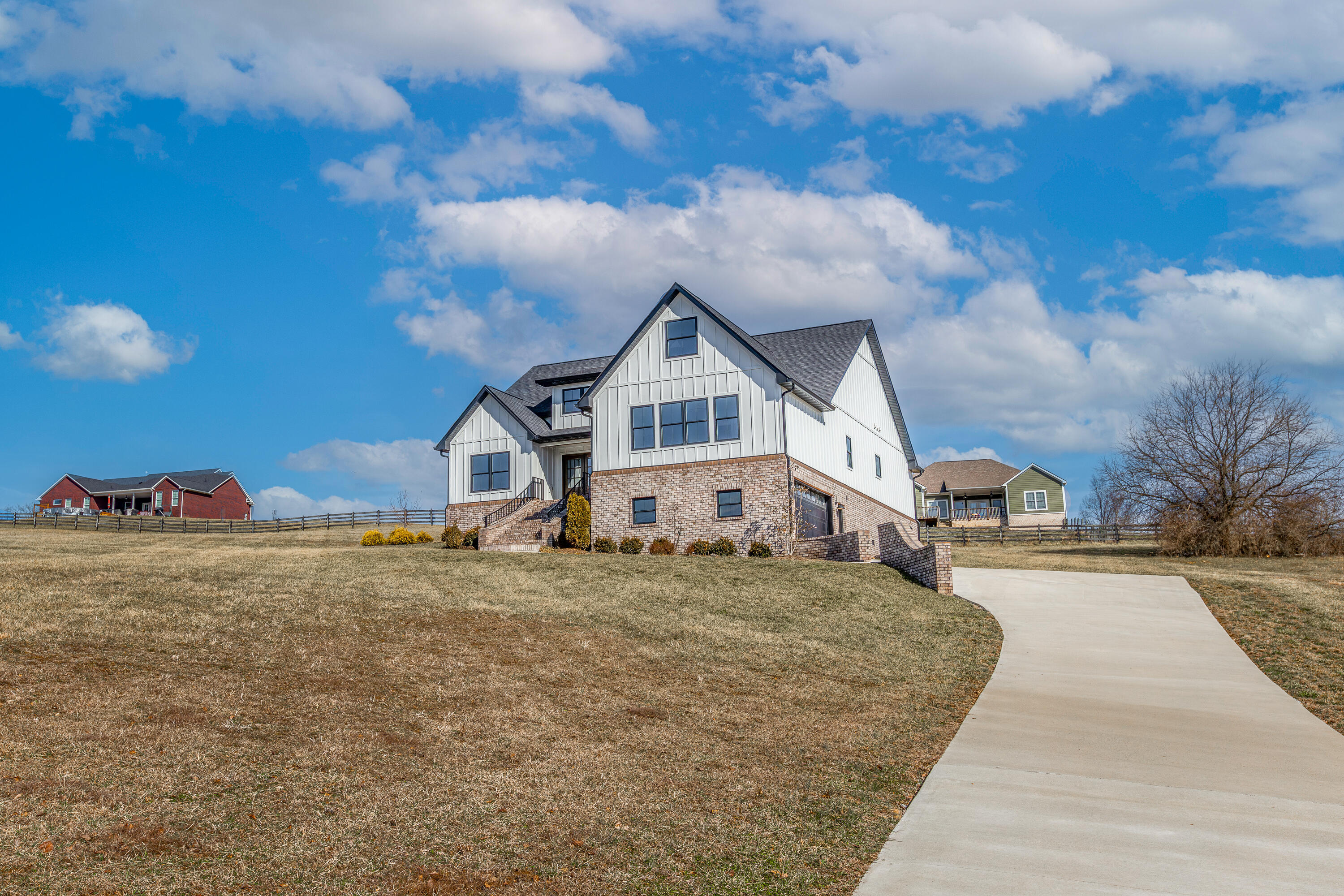 635 Lakeside Drive