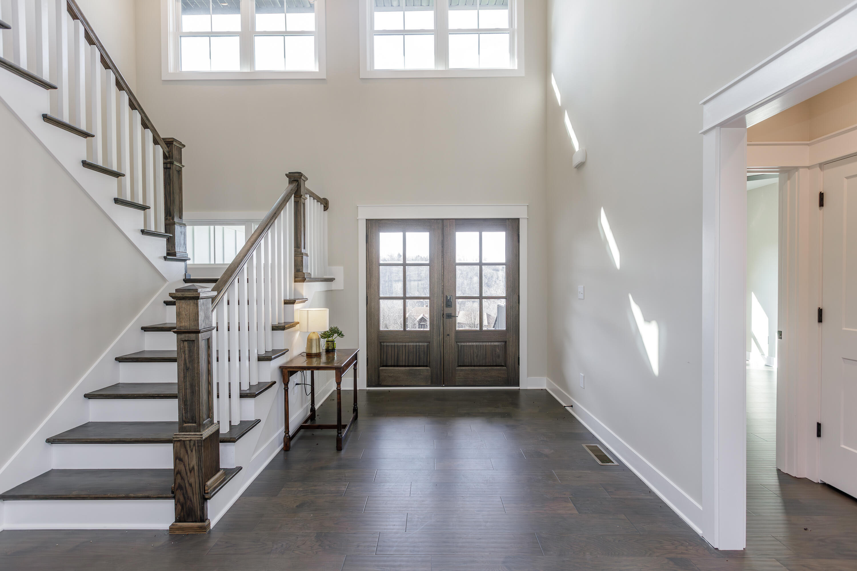 635 Lakeside Drive