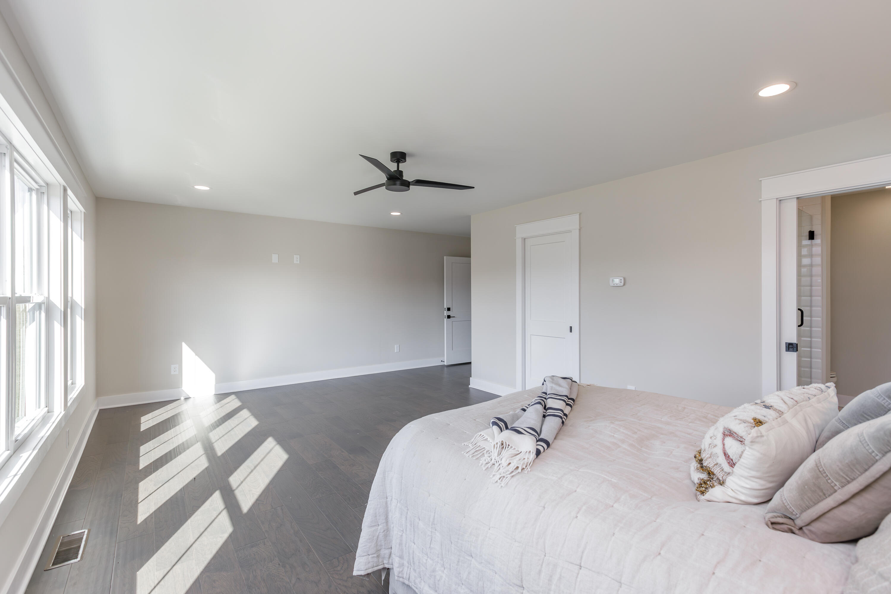 635 Lakeside Drive