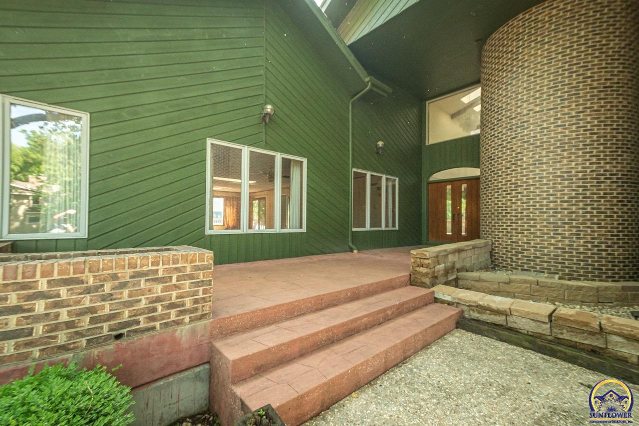 7537 SW Robinhood CT