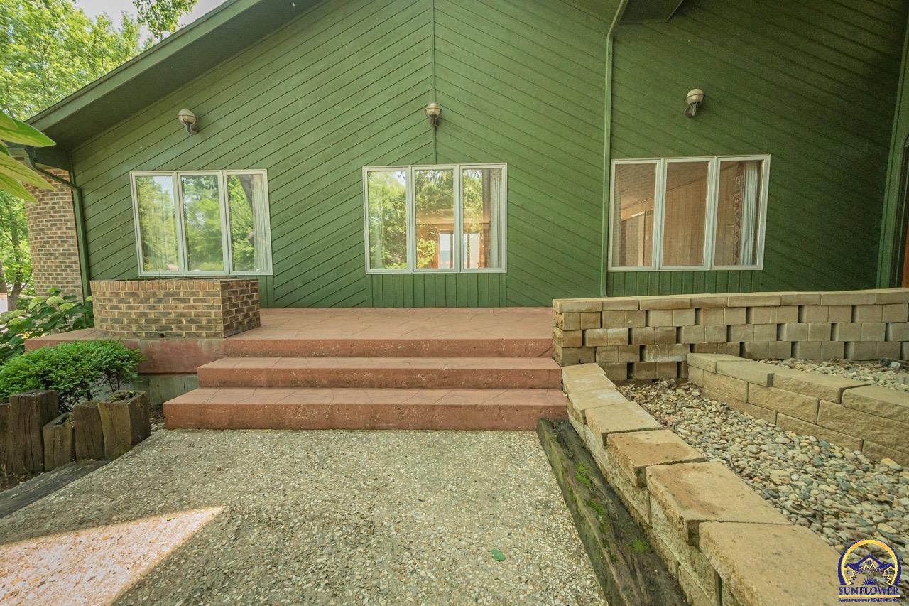 7537 SW Robinhood CT