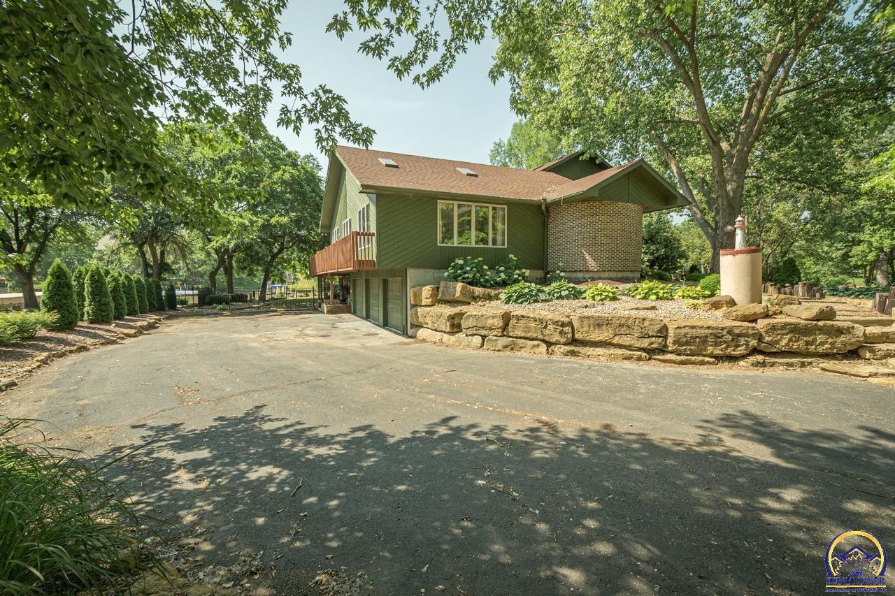 7537 SW Robinhood CT