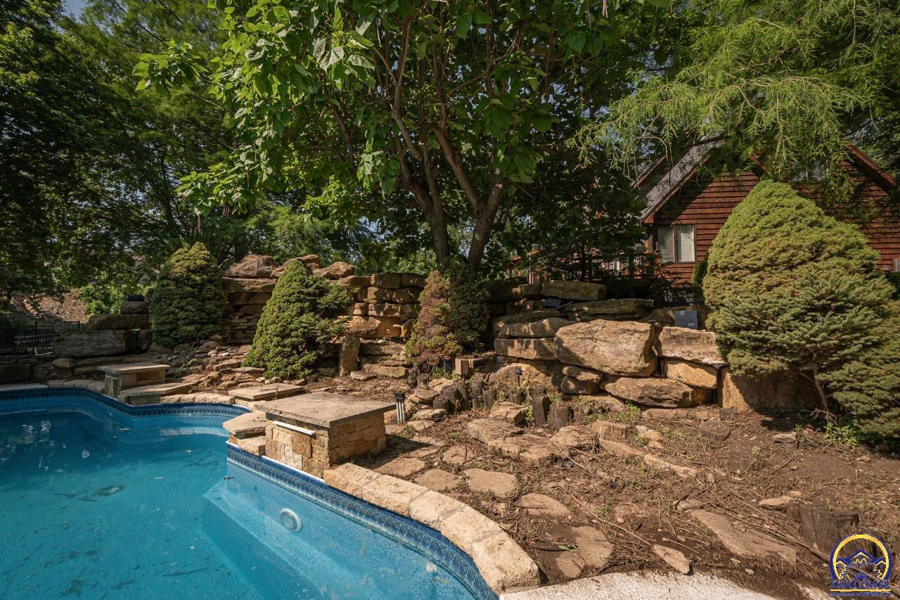 7537 SW Robinhood CT