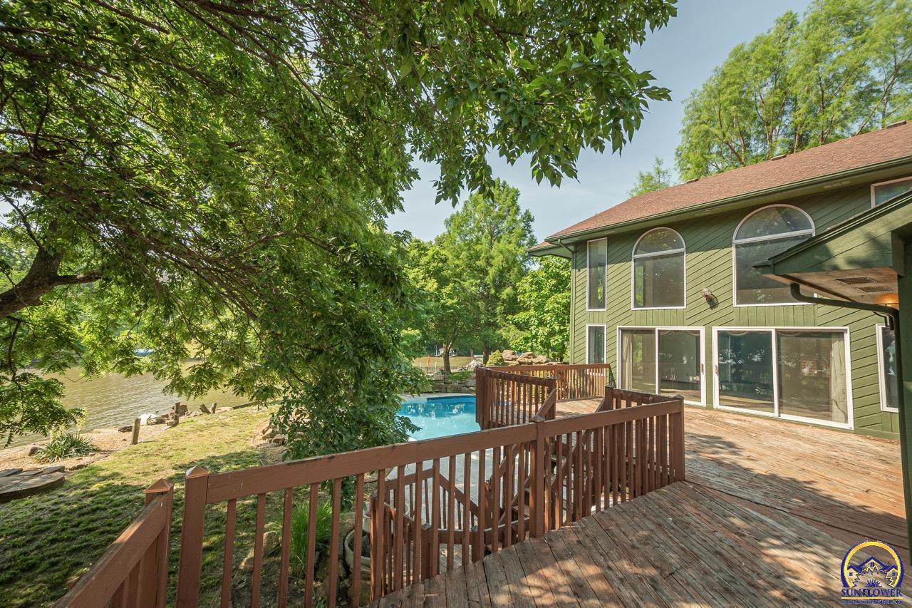 7537 SW Robinhood CT