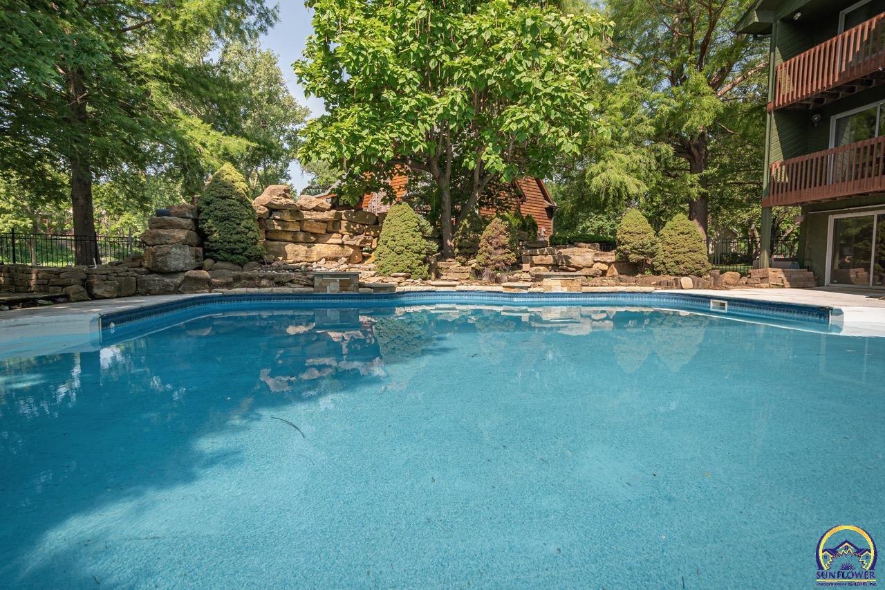 7537 SW Robinhood CT