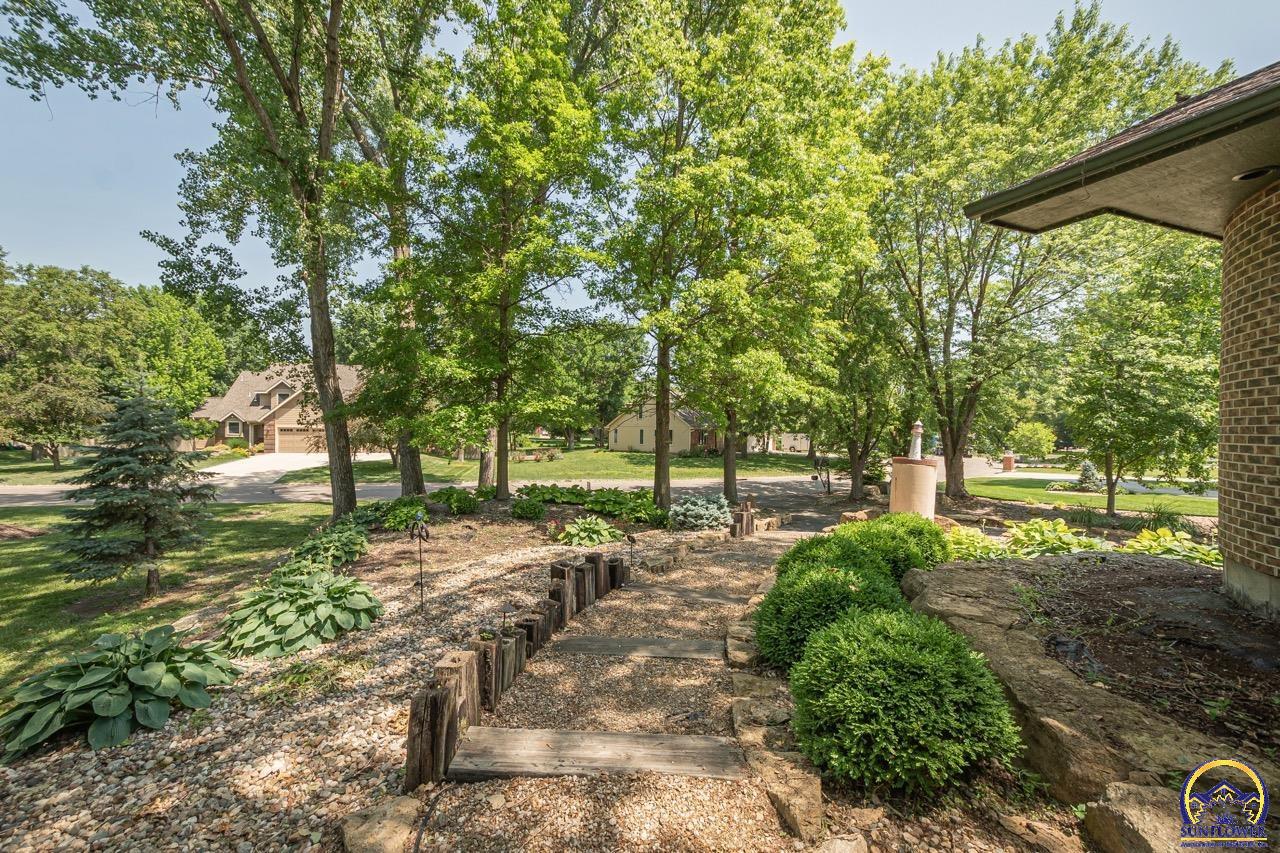 7537 SW Robinhood CT
