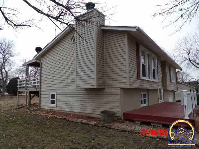 2231 NE 39th ST