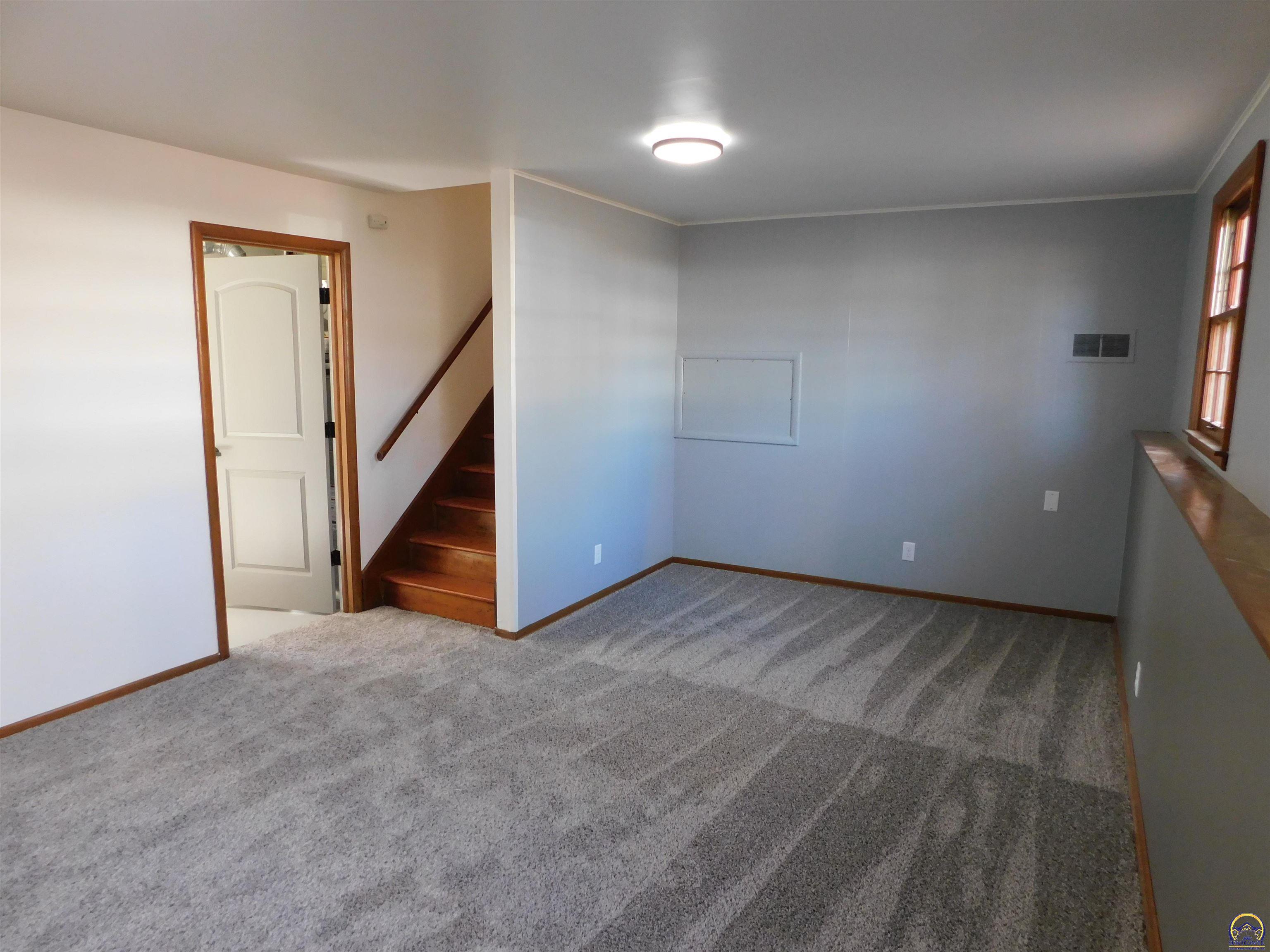 5213 SW 27th TER