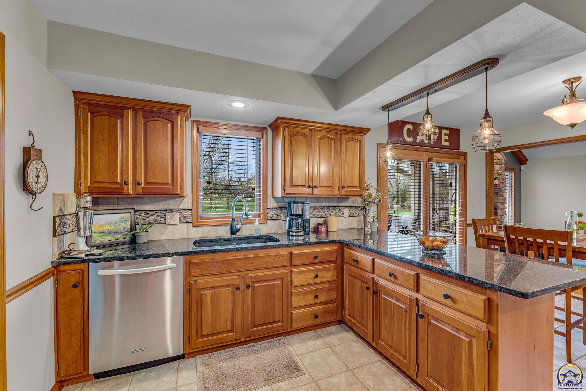 4310 NW Button PL