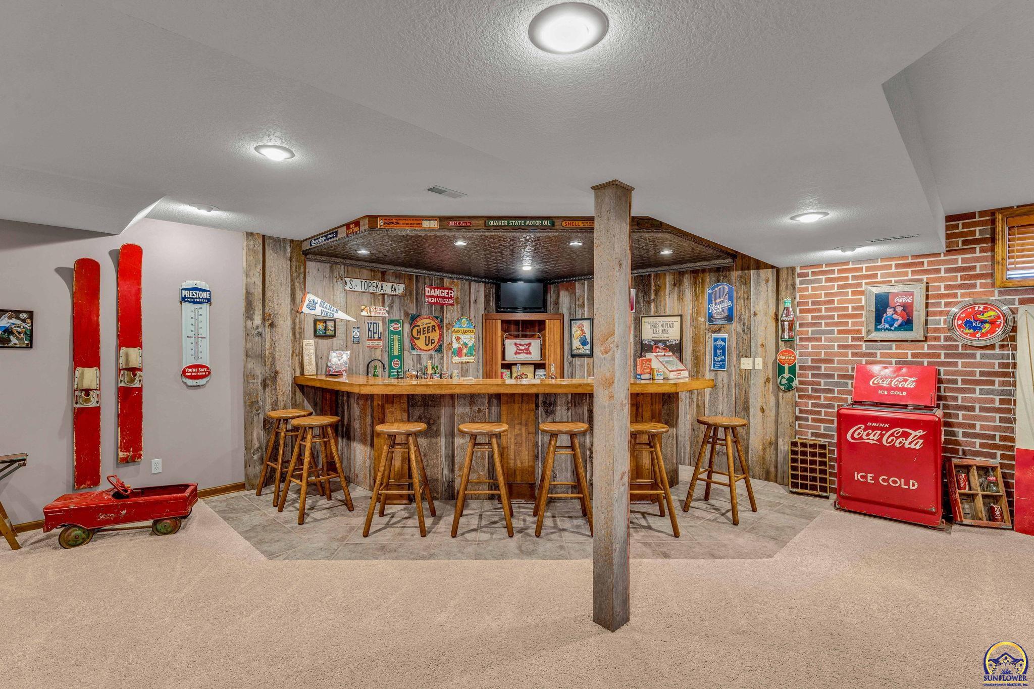 4310 NW Button PL